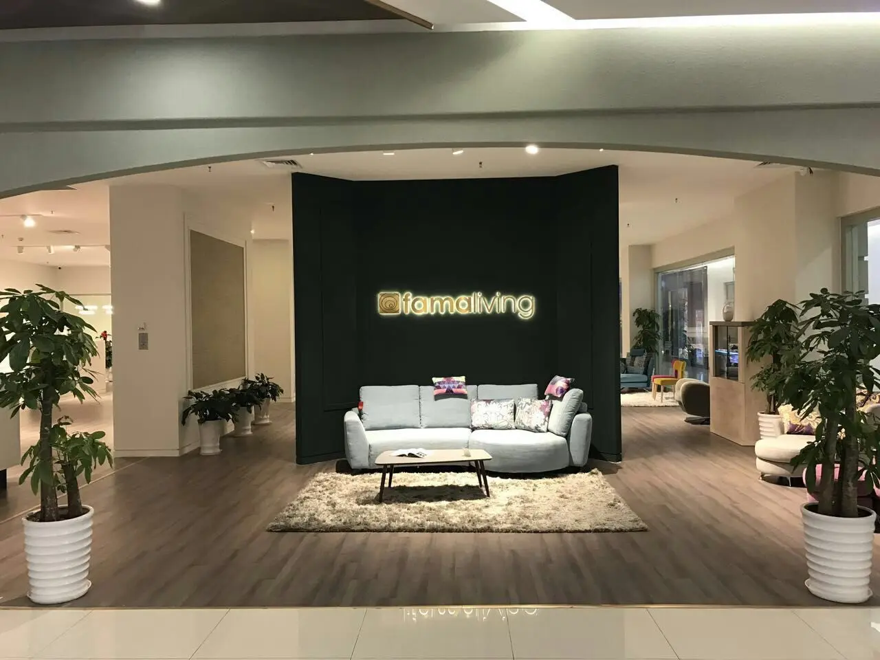 Imágenes tienda Famaliving Shandong Qingdao