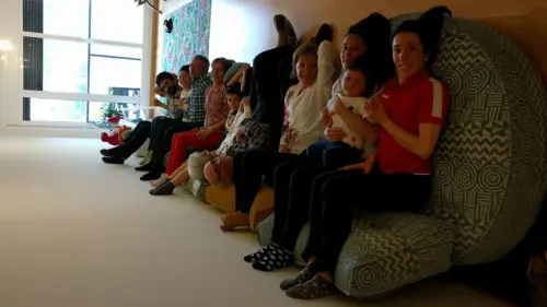 Arianne Love a testa in giù