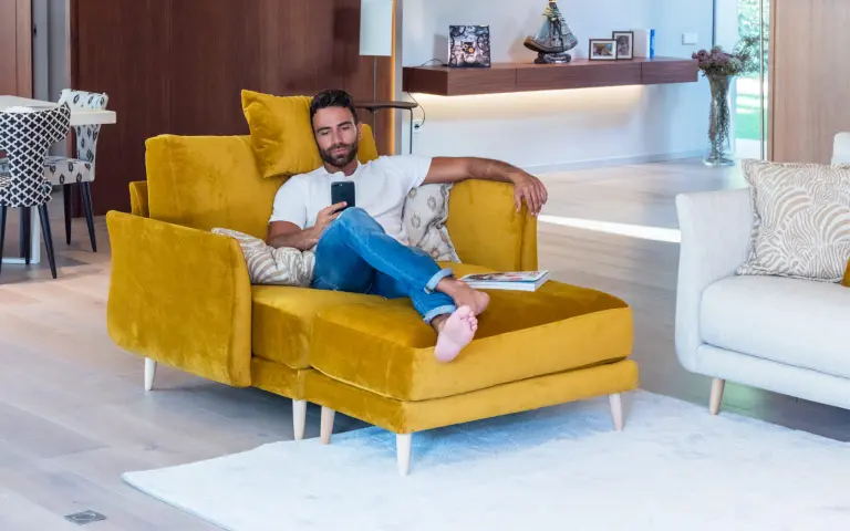 Helsinki armchair fama 2020 03