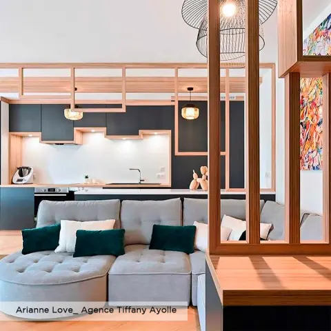 Arianne Love Sofá Fama Tiffany Ayolle