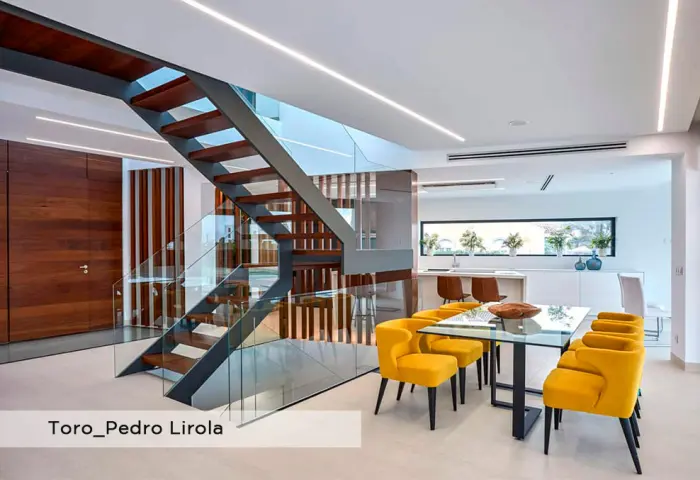 Toro silla Fama Pedro Lirola