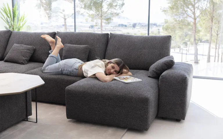 Tessuto Fama liscio grigio scuro Syke