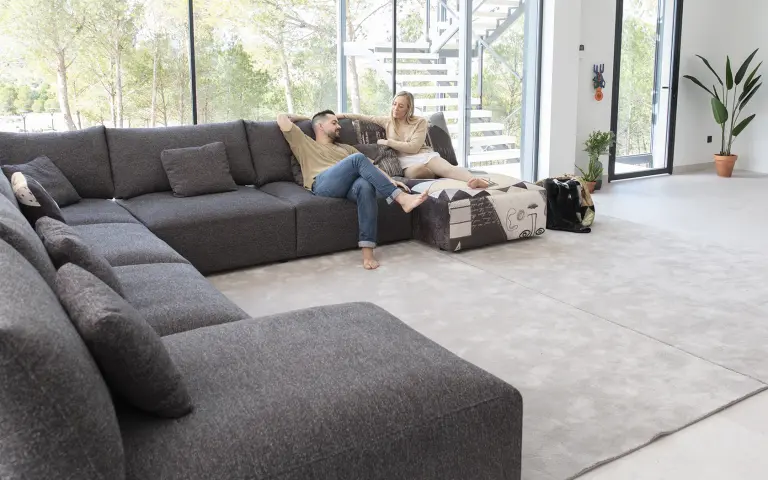 Tessuto Fama liscio grigio scuro Syke