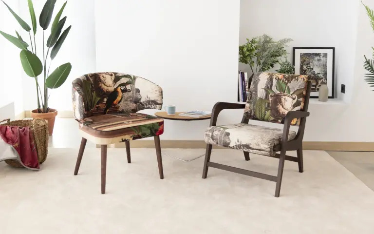 Scaun elegant tapitat pentru dining Aquarius