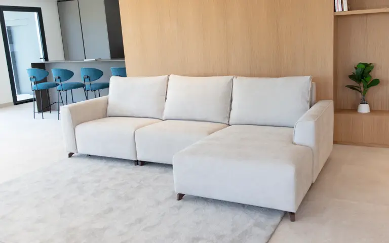 Nora sofá modular crudo con chaise longue