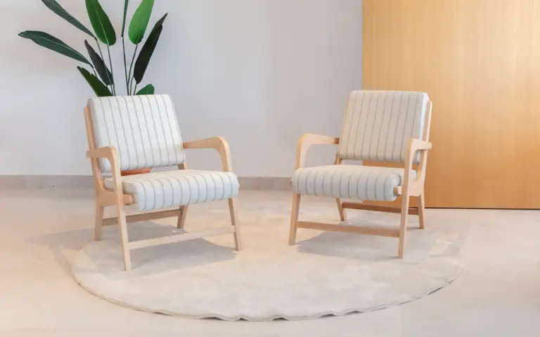 Boomerang sillón de complemento madera y tela