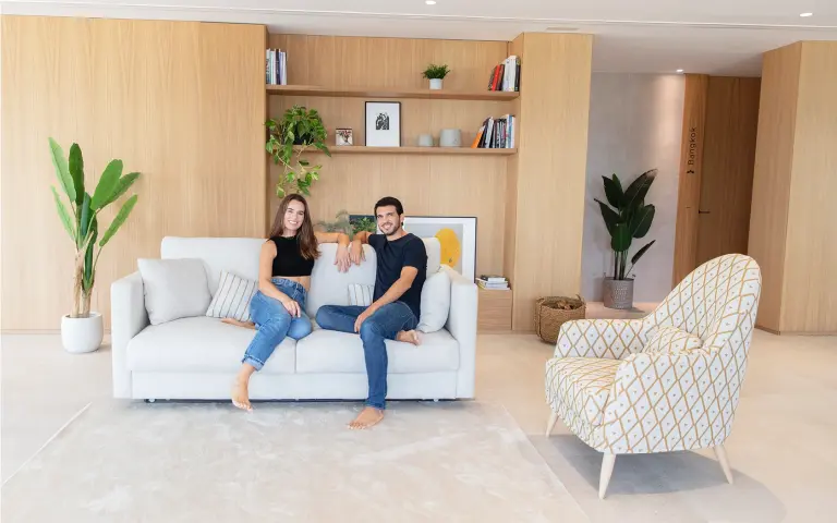 Ravel Sofá Cama con Mecanismo de Apertura Italiano y Diseño Contemporáneo